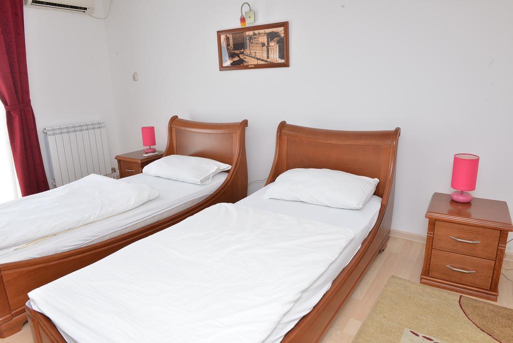 Apartment And Rooms In Club Indija Zewnętrze zdjęcie