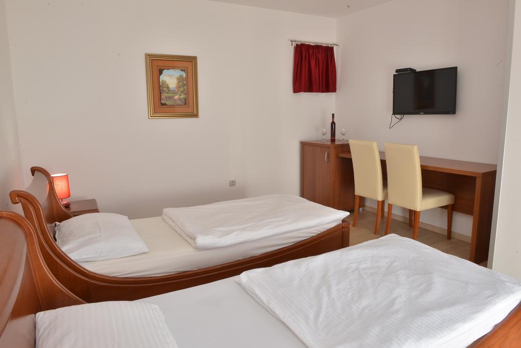 Apartment And Rooms In Club Indija Zewnętrze zdjęcie