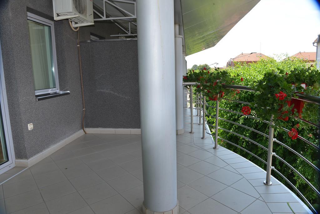 Apartment And Rooms In Club Indija Zewnętrze zdjęcie